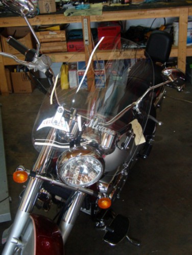 gv250 windshield