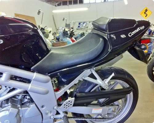 gt250 solo seat cowl